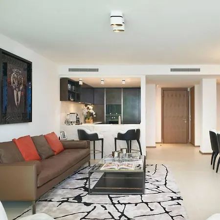 Luxurious 2br4p With Terrace - First Croisette 202 شقة